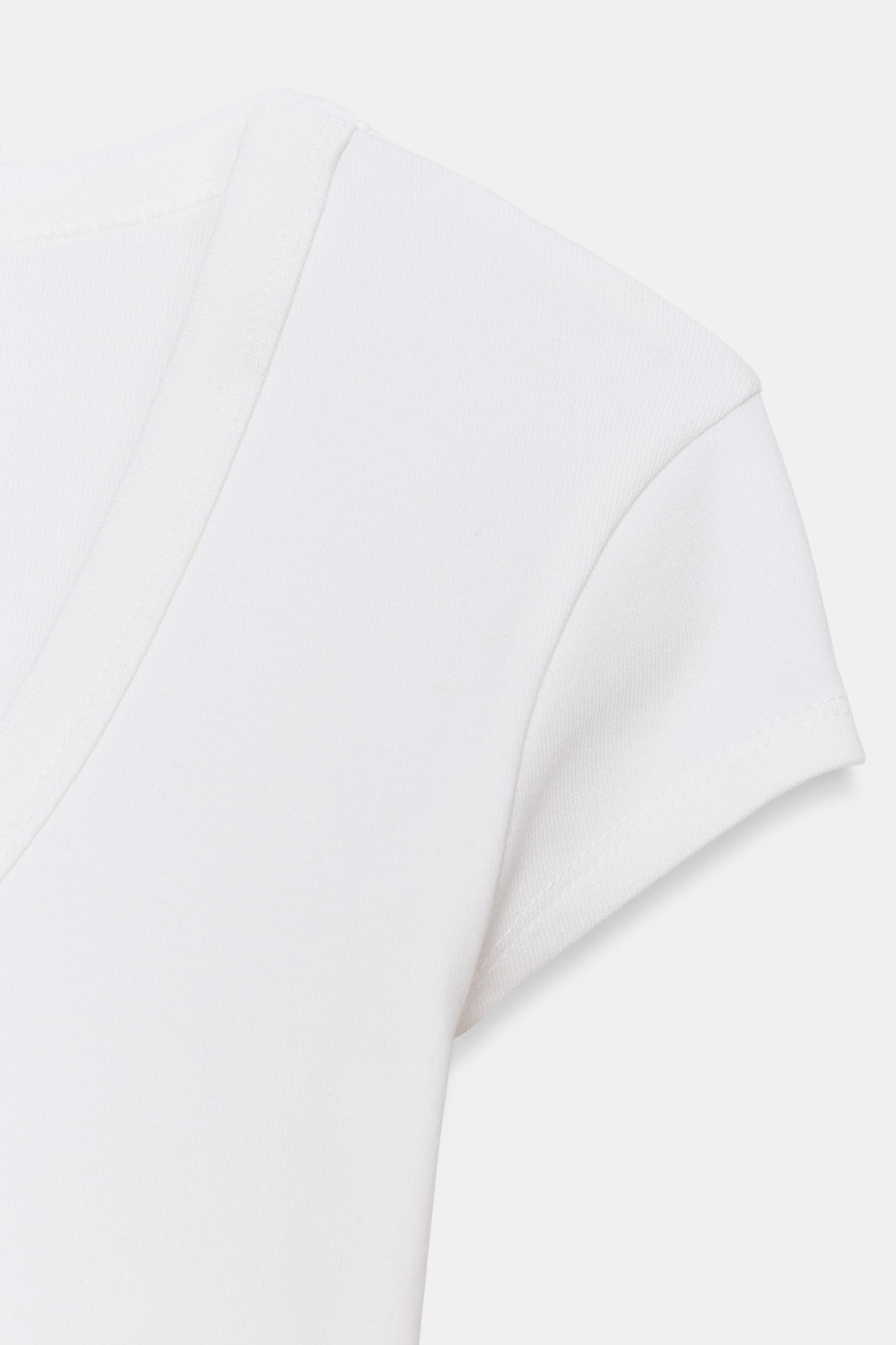 POT NECK T-SHIRT